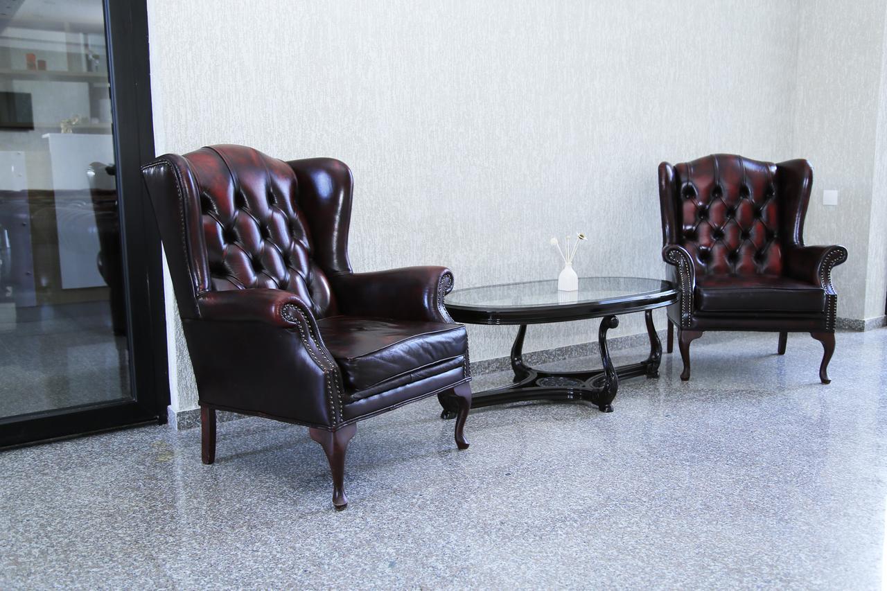 Iveria Hotel Khashuri Bagian luar foto