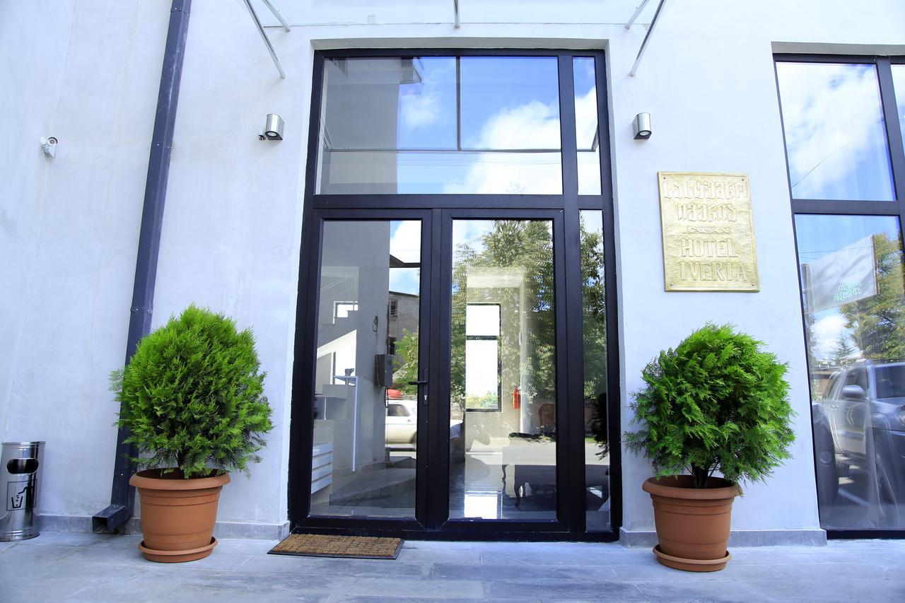 Iveria Hotel Khashuri Bagian luar foto